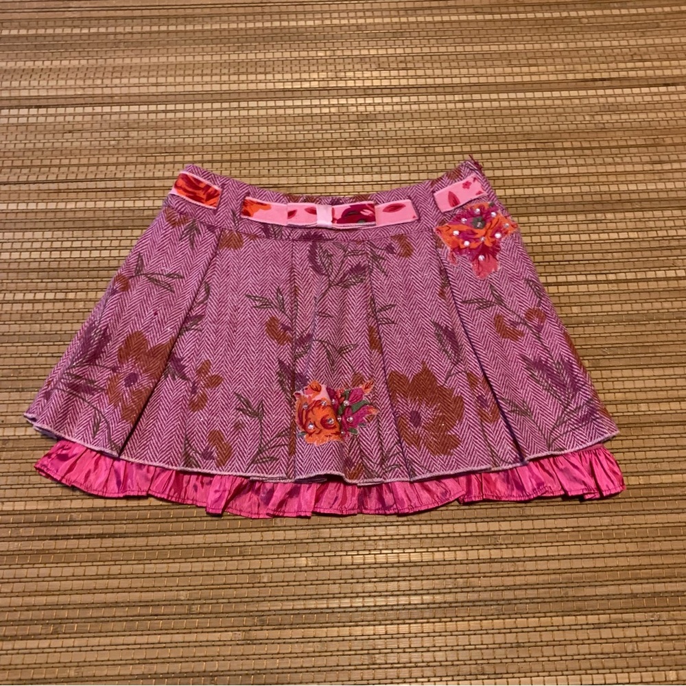 Beetlejuice London wool Floral skirt size 8